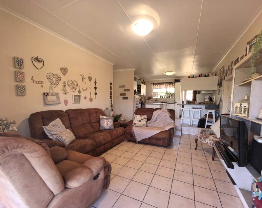 3 Bedroom Property for Sale in Fraaiuitsig Western Cape
